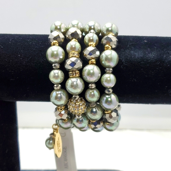 Ali khan pave Crystal ball bead memory wire Bracelet in shades of black gray - Picture 2 of 6